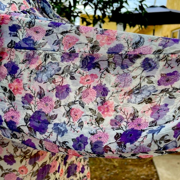 Forever 21 Floral Ruffle Tie Neck Sheer Blouse Women's Small White Purple Pink S - Picture 6 of 8